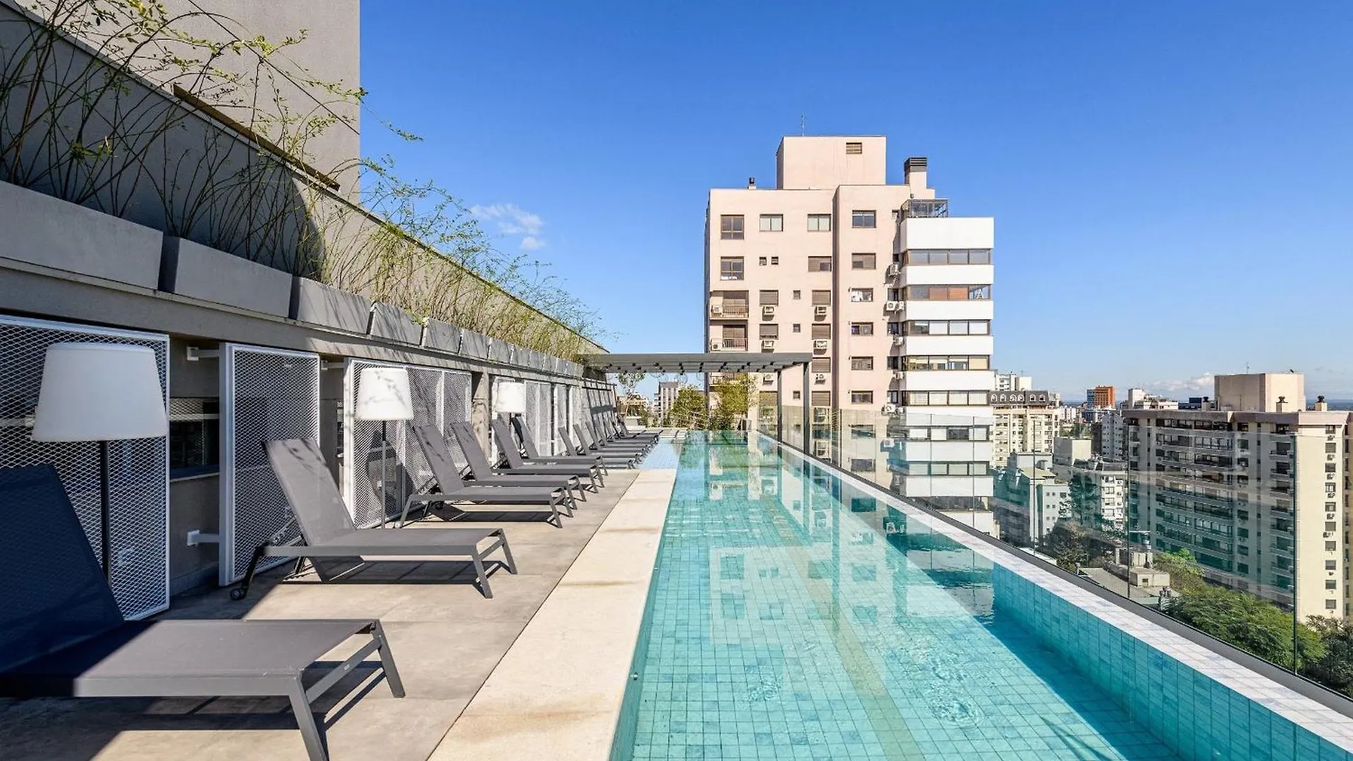Estudio Moderno Em Area Nobre De Porto Alegre - Conforto E Aconchego Em Cada Detalhe